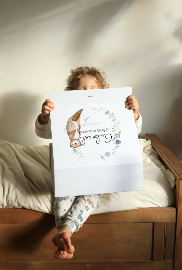 Boite souvenirs blanche personnalisée - Petite loutre