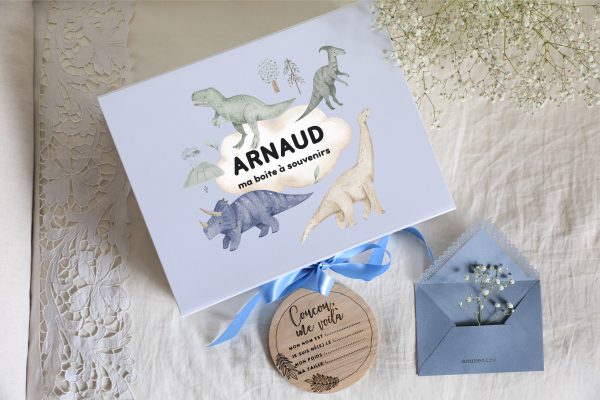 Boite souvenirs blanche personnalisée - Mignons dinos – Image 2
